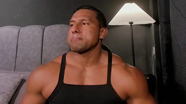 Snapshot of CallumMuscle chatting on February 6, 2026, 2:18 am CallumMuscle online show from February 6, 2026, 2:18 am