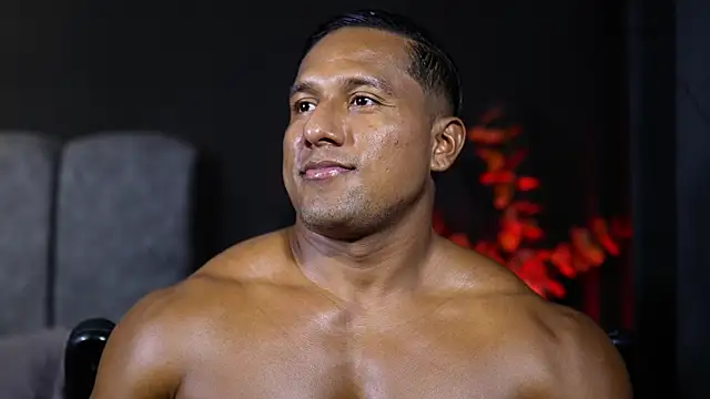 CallumMuscle online show from November 24, 2025, 7:58 pm