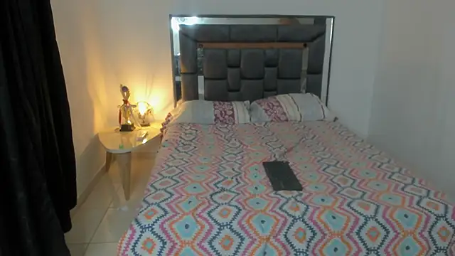 Snapshot of enzo_sloran chatting on December 1, 2025, 7:42 am enzo sloran online show from December 1, 2025, 7:42 am