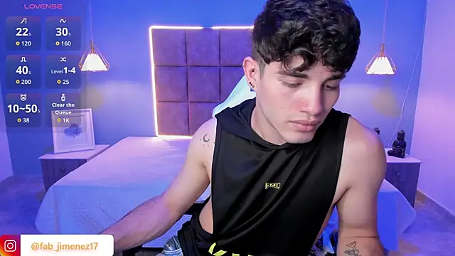 AlejooTwink online show from July 17, 2026, 7:11 pm