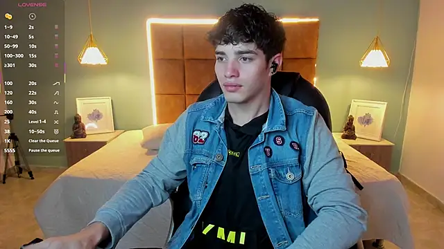 AlejooTwink online show from September 29, 2025, 7:41 pm