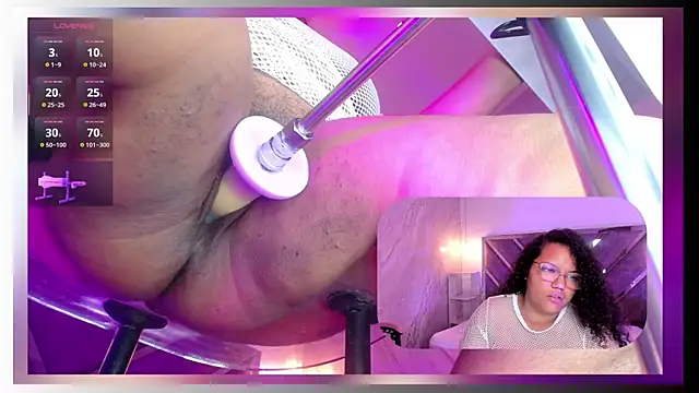 MhiaRey online show from March 30, 2026, 1:34 pm