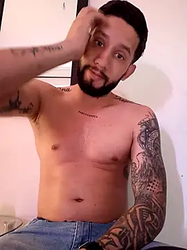 maxXximo777 online show from January 6, 2025, 9:22 pm