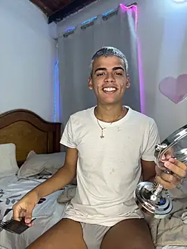Leo bunny hot online show from May 25, 2026, 8:29 pm