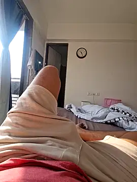 vivanpraj999 online show from November 30, 2025, 4:24 am