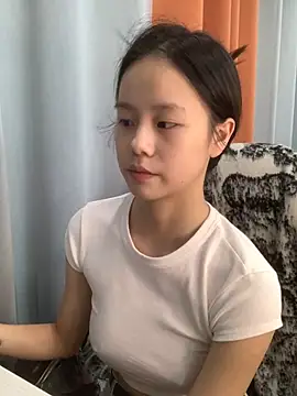 QING-QING-66 online show from January 3, 2025, 7:29 pm