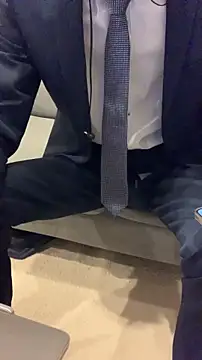 kimkim123123 online show from December 22, 2025, 1:11 pm