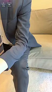 kimkim123123 online show from April 29, 2026, 3:43 am