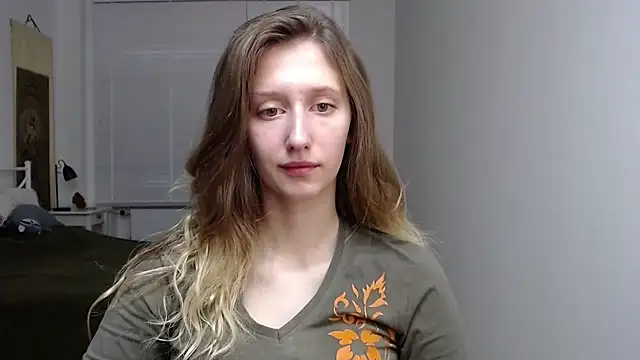 LUNA delight online show from October 17, 2025, 5:33 am