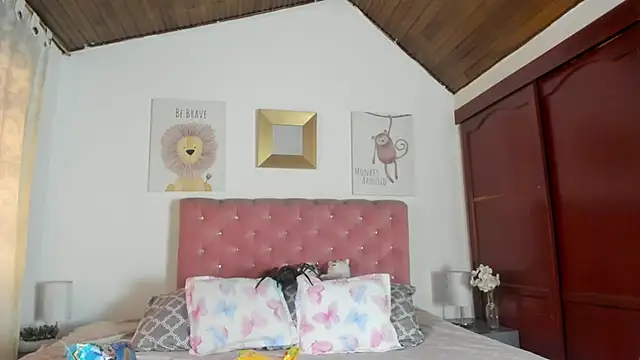 CelessteRedds online show from October 14, 2025, 11:44 am