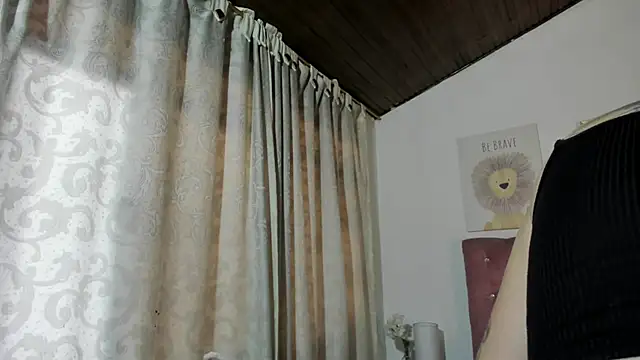 Snapshot of CelessteRedds chatting on February 20, 2026, 11:34 am CelessteRedds online show from February 20, 2026, 11:34 am