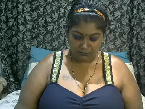 Snapshot of indiansuga chatting on January 16, 2025, 6:37 pm indiansuga online show from January 16, 2025, 6:37 pm