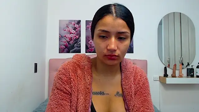 conni f00x online show from December 4, 2025, 12:48 pm