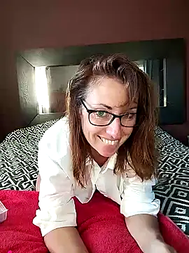 misslynexxx online show from April 1, 2026, 7:42 am