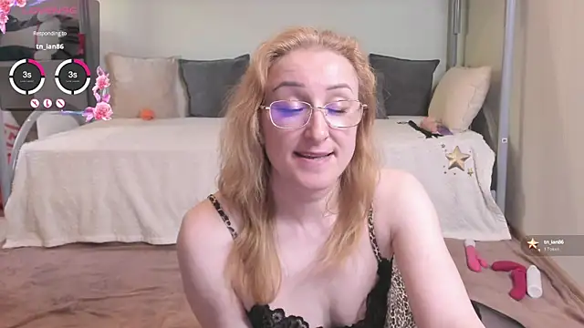 MadissonKiss online show from May 29, 2026, 6:41 am
