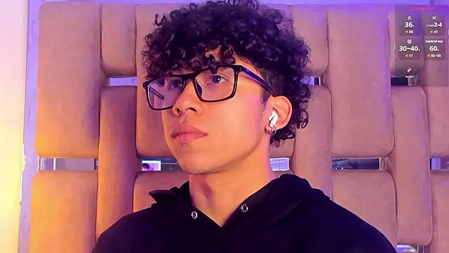 AkazaBoy  online show from February 22, 2026, 4:26 am