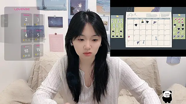 LiLiYbaby online show from October 16, 2025, 6:43 am