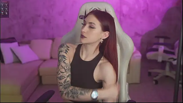 Magnetic Mia  online show from February 26, 2026, 11:49 pm