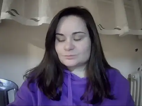 Snapshot of AalinnaK chatting on February 10, 2026, 7:24 pm AalinnaK online show from February 10, 2026, 7:24 pm