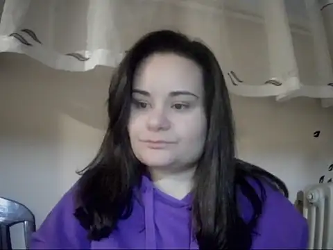 Snapshot of AalinnaK chatting on February 11, 2026, 4:07 pm AalinnaK online show from February 11, 2026, 4:07 pm