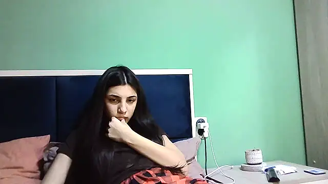 Ahotkittyxxx online show from January 4, 2025, 4:43 pm