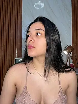 Snapshot of floriamANDjazmin chatting on July 8, 2026, 2:46 am floriamANDjazmin online show from July 8, 2026, 2:46 am