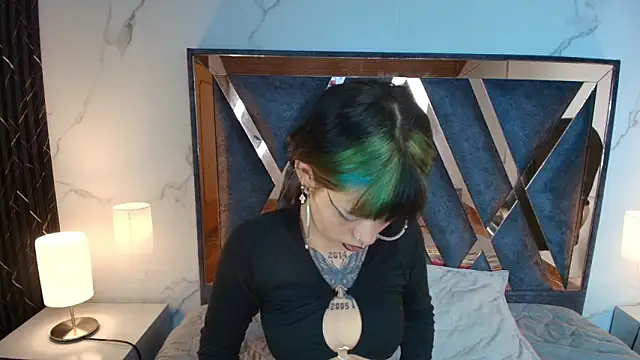 AuroraDiaz online show from March 17, 2026, 11:46 am