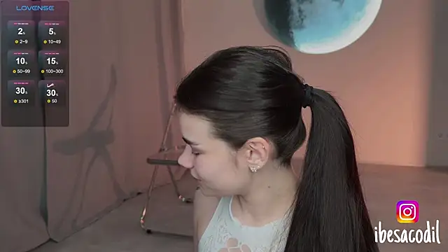 adriana allien online show from May 7, 2026, 10:57 pm