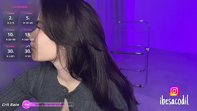 adriana allien online show from December 5, 2025, 8:50 pm