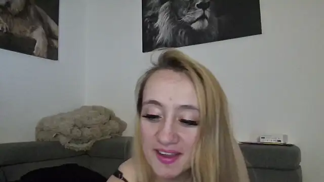 LoveXAddict online show from February 22, 2026, 9:38 pm