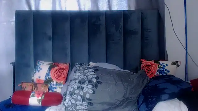 BustyWendyXXX47 online show from January 8, 2026, 4:13 pm