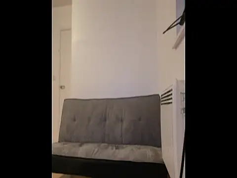 curiously-bi37 online show from March 25, 2026, 4:28 pm