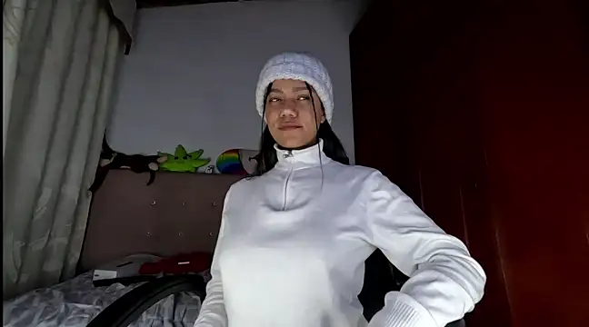 Snapshot of Ale_xandra chatting on February 17, 2025, 1:25 am Ale xandra online show from February 17, 2025, 1:25 am