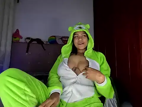 Snapshot of Ale_xandra chatting on March 15, 2025, 3:51 am Ale xandra online show from March 15, 2025, 3:51 am