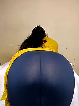 Snapshot of Hot_Bhabi08 chatting on November 15, 2025, 2:32 pm Hot Bhabi08 online show from November 15, 2025, 2:32 pm