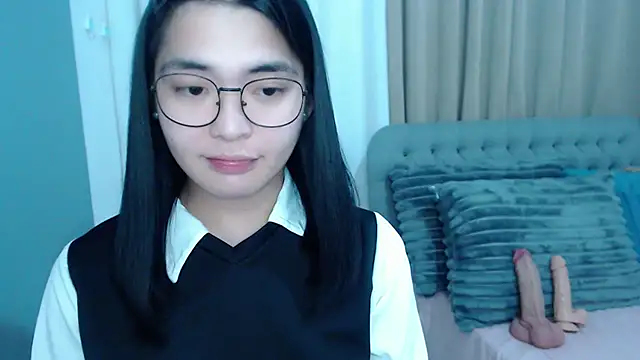 zhaviahale21 online show from October 24, 2025, 11:31 am
