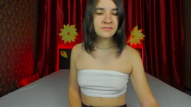  Polly Love  online show from November 24, 2025, 7:08 am