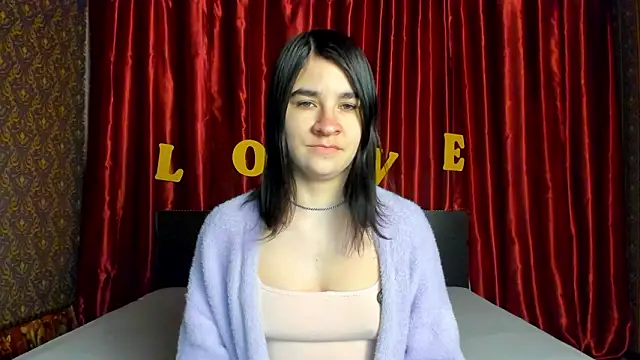  Polly Love  online show from February 6, 2026, 7:26 am