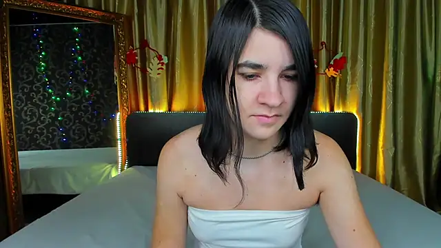  Polly Love  online show from November 28, 2025, 7:08 am