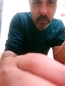 Snapshot of affascino chatting on January 11, 2026, 8:32 am affascino online show from January 11, 2026, 8:32 am