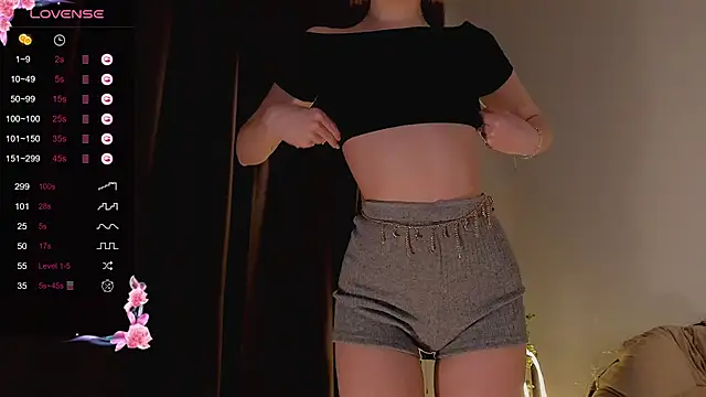 Lili Roze  online show from February 21, 2025, 9:32 pm