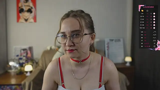 Miatiny online show from April 15, 2026, 5:39 pm