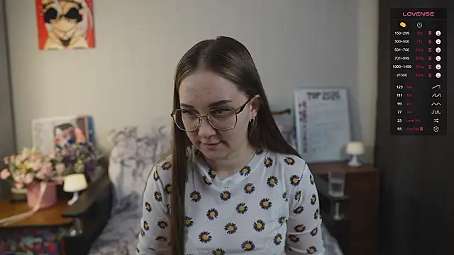 Miatiny online show from February 25, 2026, 7:58 pm