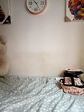 KimPielCanela online show from March 12, 2025, 3:07 pm