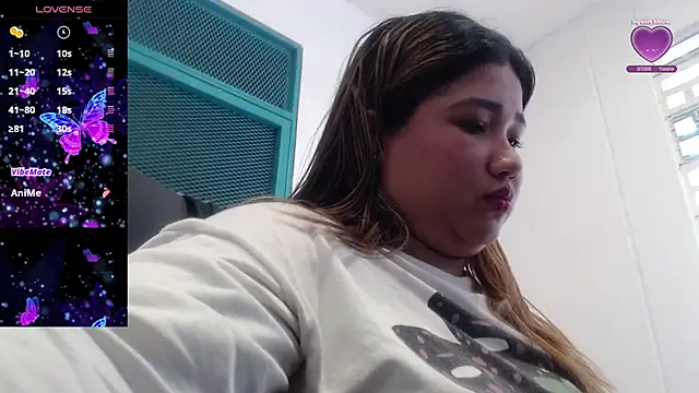 Gabycutee online show from October 15, 2025, 8:50 pm