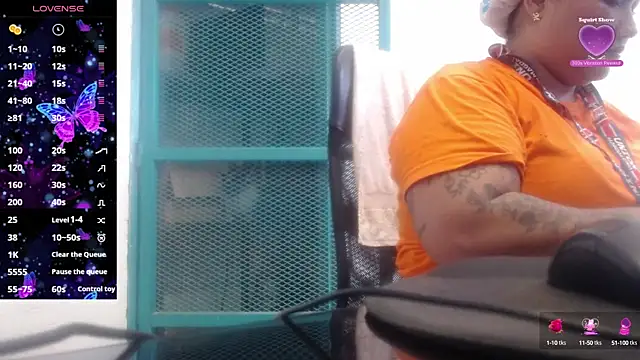 Gabycutee online show from October 9, 2025, 8:42 pm