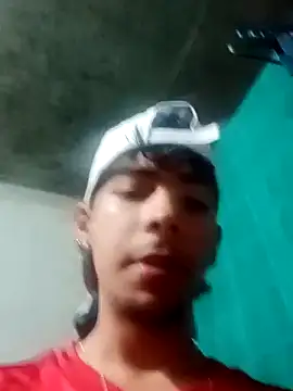Elputas online show from November 12, 2025, 3:27 pm