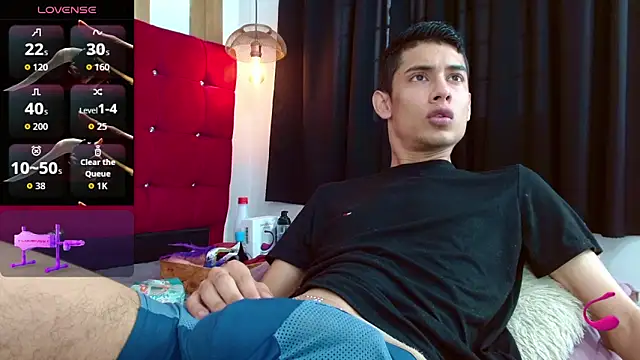 Oliver king sex online show from October 22, 2025, 3:22 pm