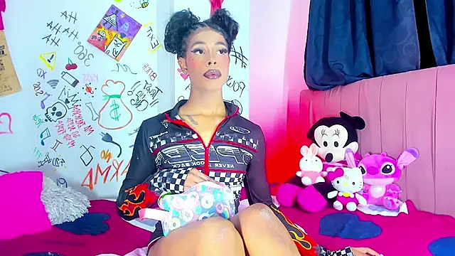 Snapshot of bloom444 chatting on February 5, 2026, 1:34 am bloom444 online show from February 5, 2026, 1:34 am