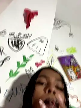 Snapshot of bloom444 chatting on January 17, 2026, 2:37 am bloom444 online show from January 17, 2026, 2:37 am